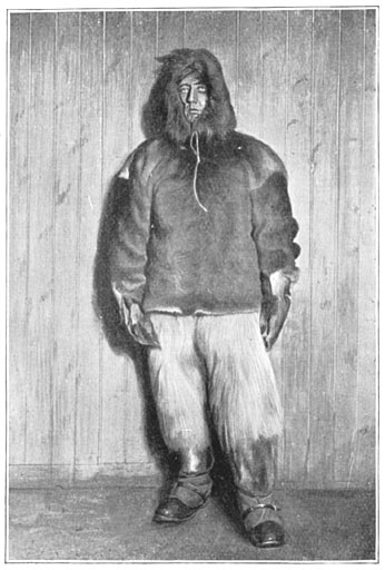 Amundsen in poolcostuum.