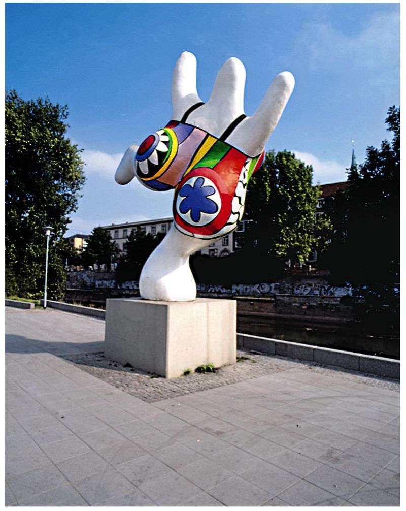 /epubstore/B/S-Bettina/Niki-de-saint-phalle-die-lebensgeschichte/OEBPS/e9783641070939_i0007.jpg