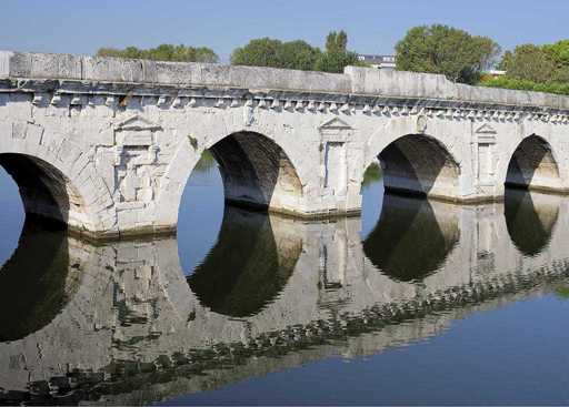 Ponte di Augusto e Tiberio, 14-21 d.C., Rimini 