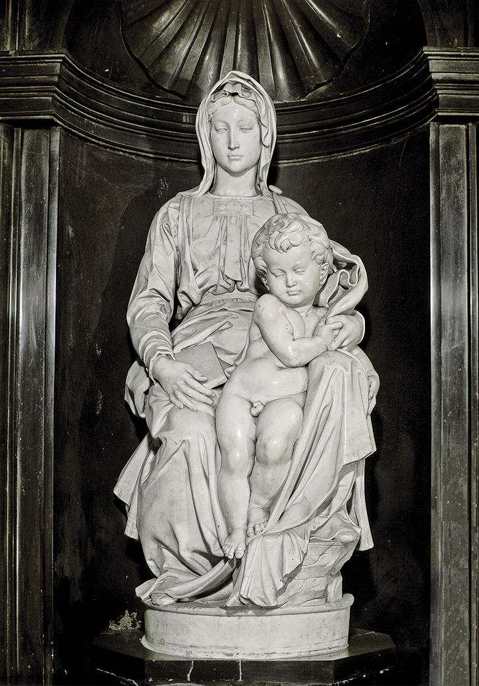 Michelangelo,Madonna con il Bambino, 1501-1504, marmo, altezza cm 128, Bruges, Notre-Dame 