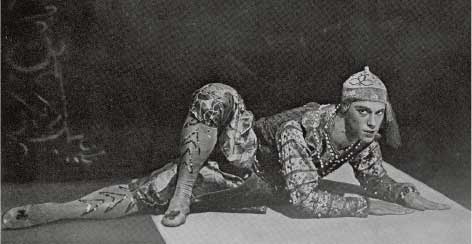 Nijinskij come danzatore siamese nel balletto Les Orientales, 1910