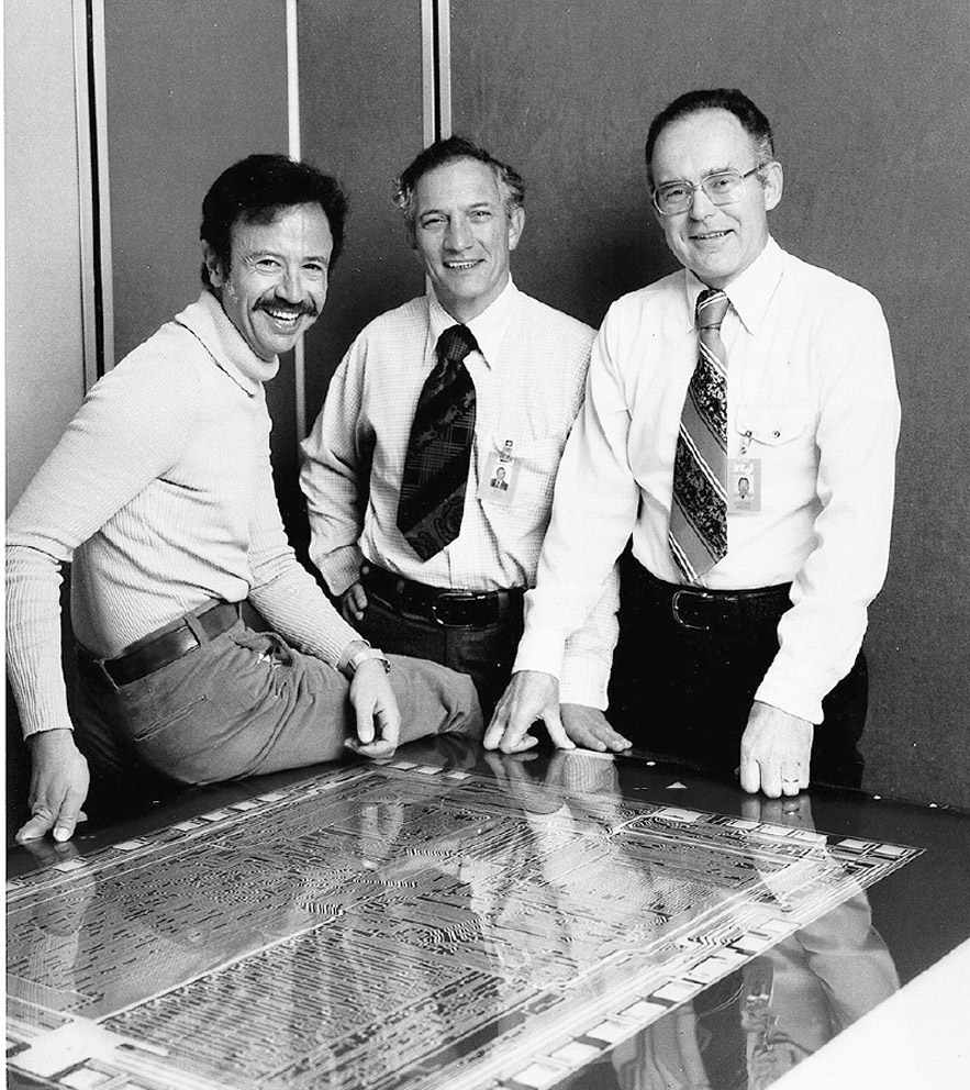 Andy Grove (né en 1936) avec Noyce et Moore chez Intel en 1978.